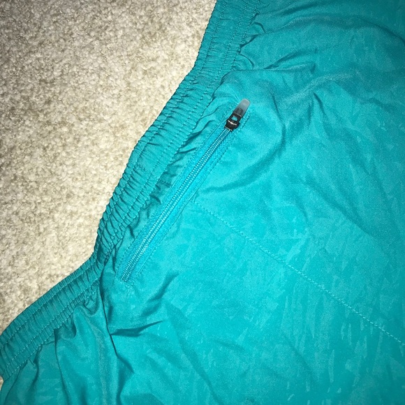 💙BLUE NIKE RUNNING SHORTS 💙 - Picture 2 of 4